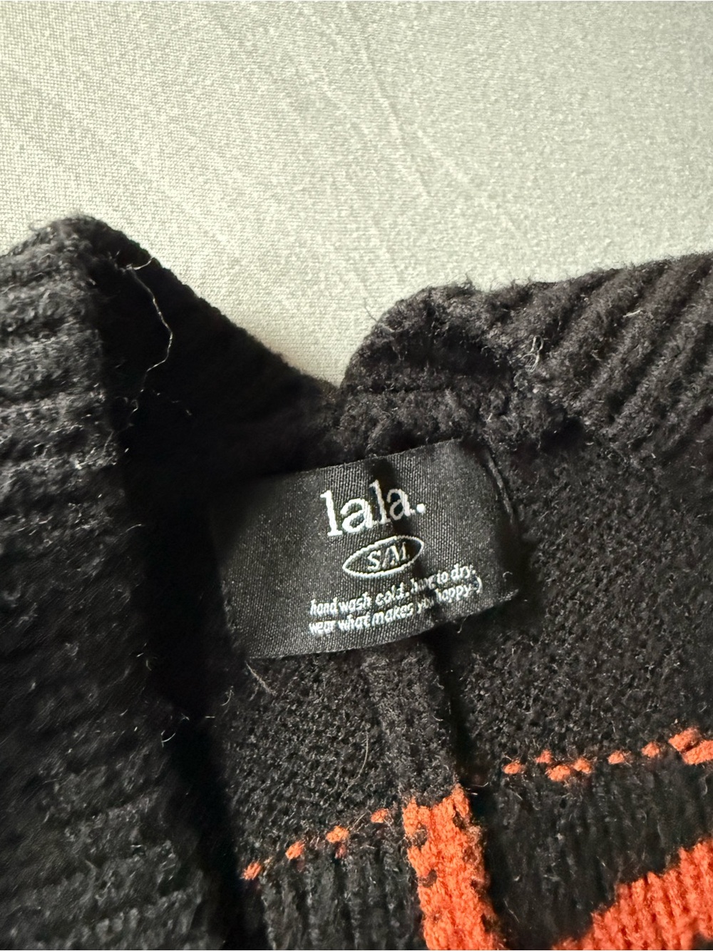 Dressed in LALA Black cardigan with Tiger oversized drapey - Picture 4 of 8